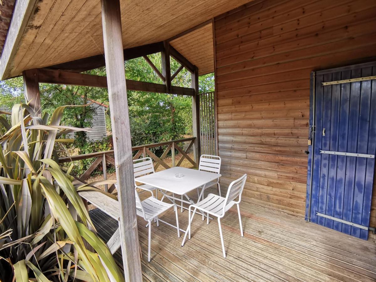 Camping De La Chagnee Saint-Aubin-le-Cloud Exterior foto