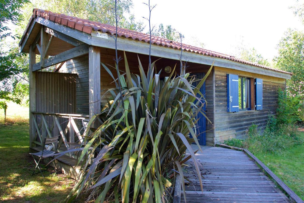 Camping De La Chagnee Saint-Aubin-le-Cloud Exterior foto